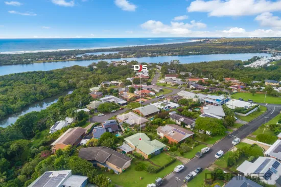 18 Seaview Road, Banora Point, NSW 2486
