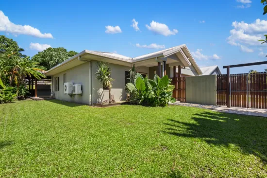 18 Shearwater St, Port Douglas, Qld 4877