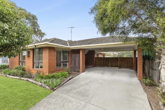18 Sheeran Crescent, Lara, Vic 3212