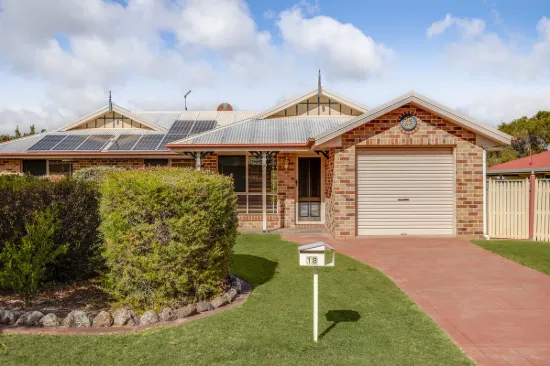 18 Silver Gum Court, Glenvale, Qld 4350