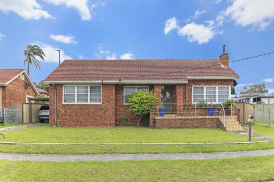 18 Stuart Road, Warrawong, NSW 2502