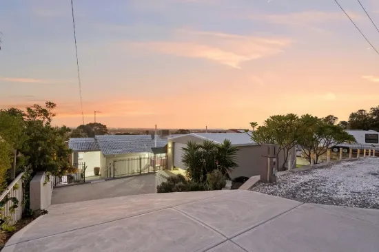 18 Sunset Terrace, Kelmscott, WA 6111