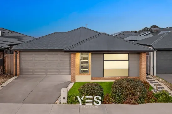 18 Sutil Drive, Clyde North, Vic 3978