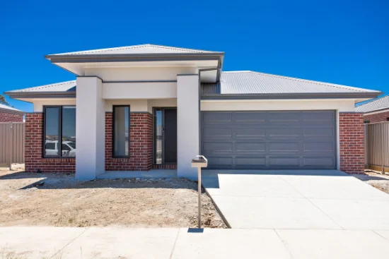 18 Techaven Street, Delacombe, Vic 3356