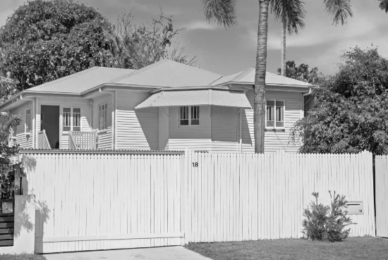18 The Avenue, Hermit Park, Qld 4812