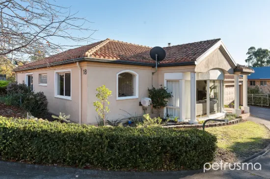 18 Tinderbox Road, Blackmans Bay, Tas 7052