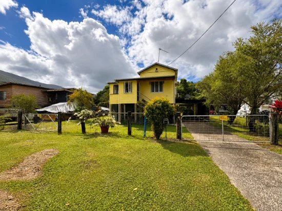 18 Trower Street, Tully, Qld 4854