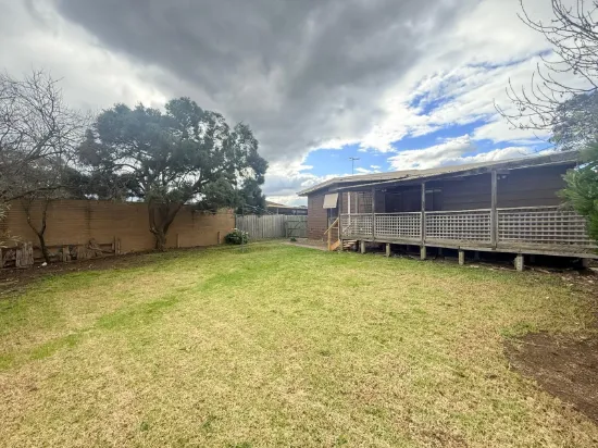 18 Village Drive, Hampton Park, Vic 3976