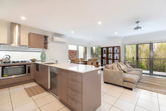 18 Viridian Circuit, Birtinya QLD 4575 - For Rent