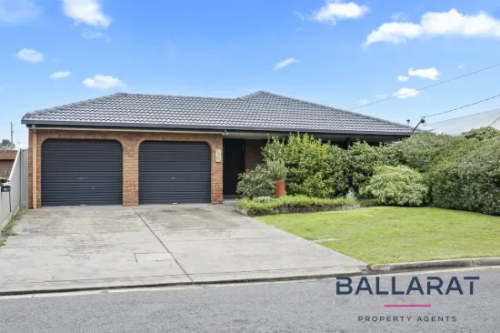 18 Waltham Drive, Mitchell Park, Vic 3355