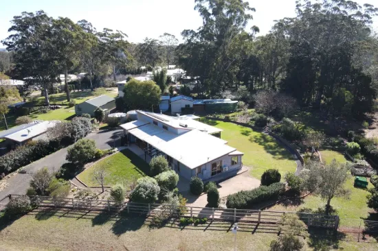 18 William Street, Pechey, Qld 4352