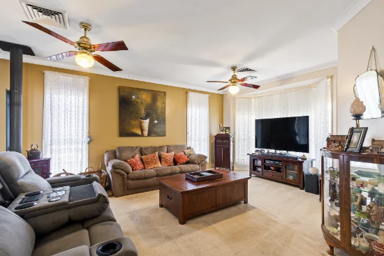 18 Willow Tree Avenue, Emu Plains, NSW 2750-Image