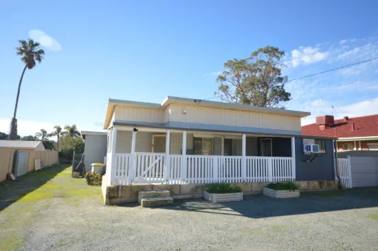 18 Wyeree Road, Mandurah, WA 6210