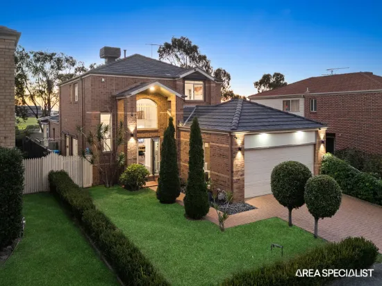 18 Yellowbox Crescent, Lyndhurst, Vic 3975