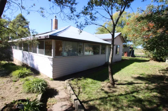 180 Cowper Street, Tenterfield, NSW 2372