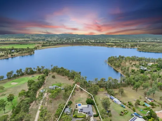 182 Lakes Drive, Laidley Heights, Qld 4341