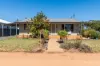 184 Camp Street, Temora, NSW 2666
