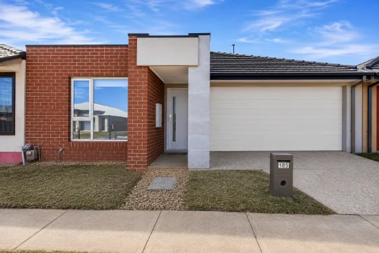 185 Whitecross Drive, Thornhill Park, Vic 3335