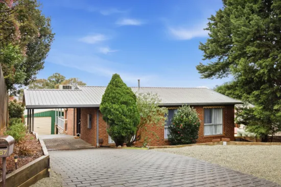 187 Hayrick Lane, Mooroolbark, Vic 3138