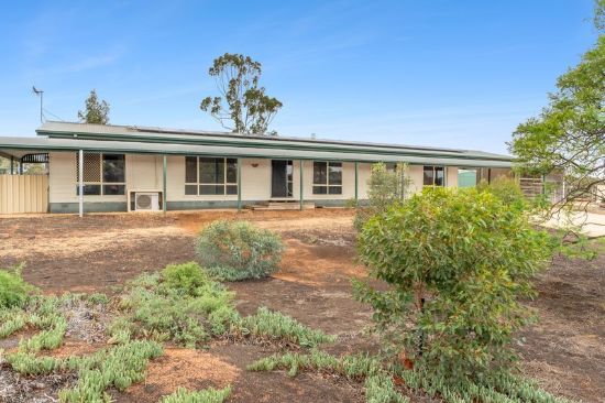 18706 Sturt Highway, Monash, SA 5342