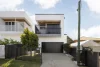 18A Rowton Street, Holland Park, Qld 4121