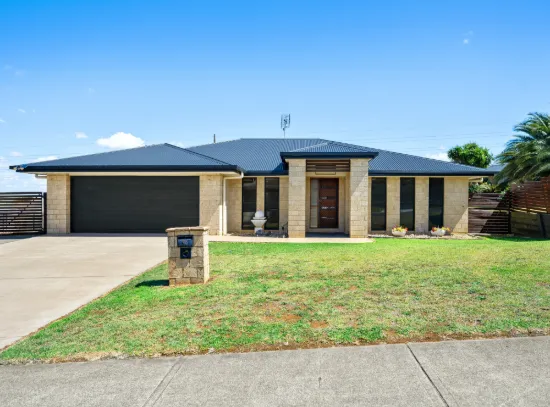 19 Ace Drive, Glenvale, Qld 4350