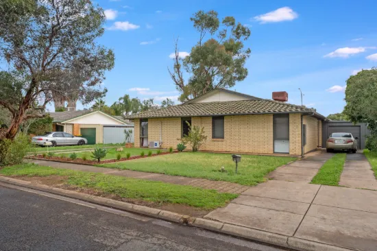 19 Adaluna Crescent, Smithfield, SA 5114