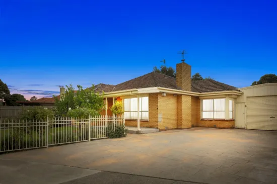 19 Alfred Avenue, Thomastown, Vic 3074