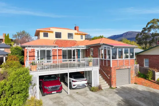 19 Auvergne Avenue, Mount Stuart, Tas 7000