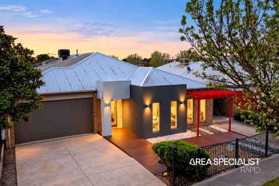 19 Baddeley Circuit, Cranbourne North, Vic 3977