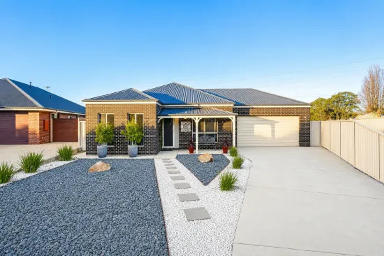 19 Baxter Court, Lavington, NSW 2641