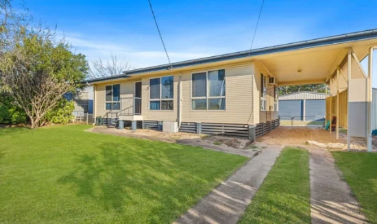 19 Bean Street, Blackwater, Qld 4717 - For Rent