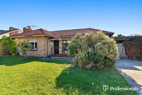 19 Berehaven Avenue, Thornlie, WA 6108