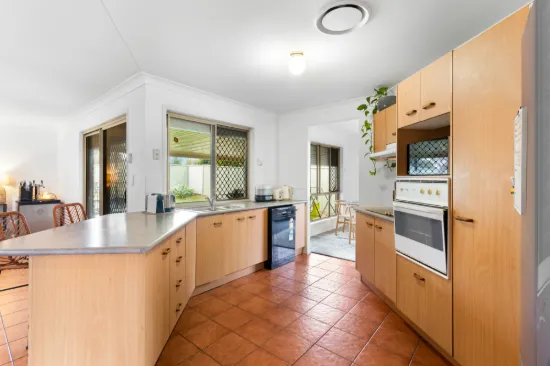 19 Blue Mountain Crescent, Warner, Qld 4500