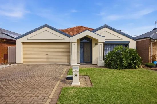 19 Bluegum Drive, Paralowie, SA 5108