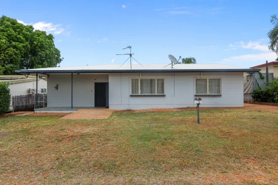 19 Boyd Parade, Pioneer, Qld 4825