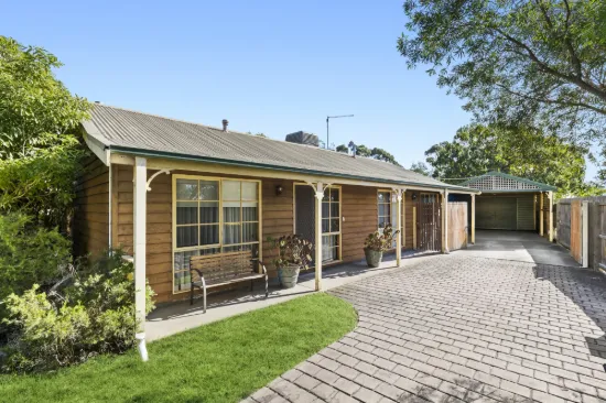 19 Brunel Close, Lara, Vic 3212