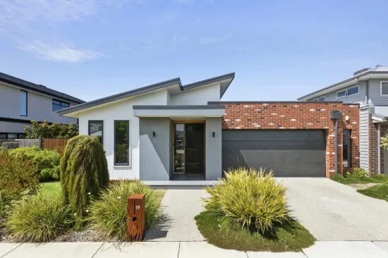 19 Buchanan Boulevard, Armstrong Creek, Vic 3217