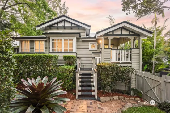 19 Byrne Parade, Balmoral, Qld 4171