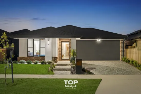 19 Celevan Street, Clyde North, Vic 3978