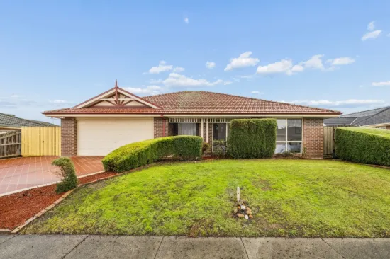 19 Charles Conder Place, Berwick, Vic 3806