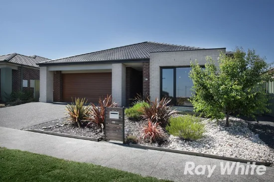 19 Cohens Way, Pakenham VIC 3810-Image