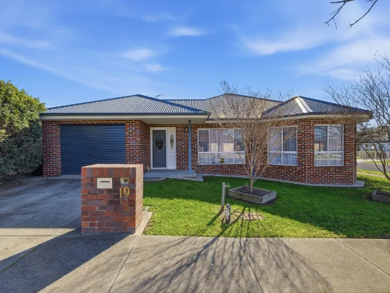 19 Collyndale Drive, Wangaratta, Vic 3677