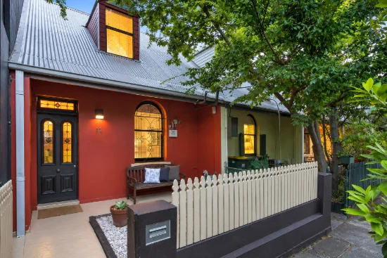 19 Commodore Street, Newtown, NSW 2042