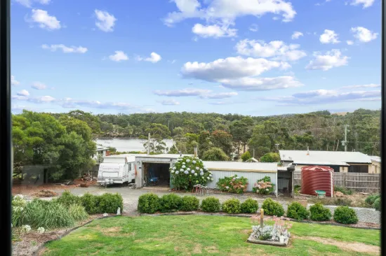19 Cray Point Parade, Eggs And Bacon Bay, Tas 7112-Image