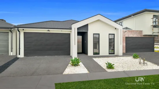 19 Crombie St, Mickleham, Vic 3064