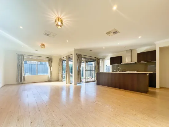 19 Crosskeys Road, Craigieburn, Vic 3064