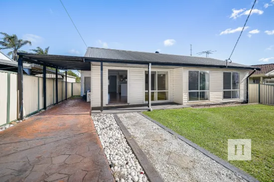 19 Dale Ave, Chain Valley Bay, NSW 2259