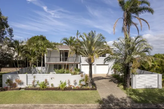 19 Dayspring Street, Sunrise Beach, Qld 4567