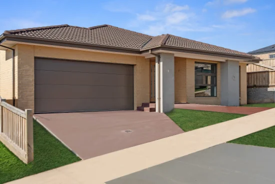 19 Derwent Street, Warragul, Vic 3820